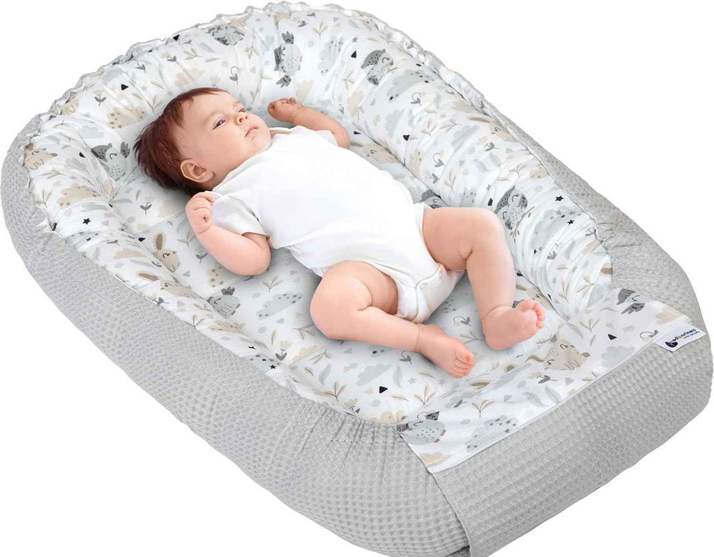 Medi Partners Reducteur de Lit Bebe - Réducteur Bébé 100x60x15cm Cocon et Naissance couffin Nid d'ange 100% Coton Gaufre (Glade avec Gaufre Grise)